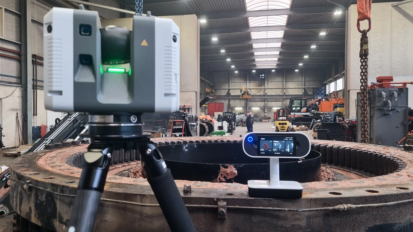 Long-Range 3D Scanner untuk Alat Berat dan Objek Skala Besar: Solusi Cepat untuk Reverse Engineering dan Kustomisasi Industri